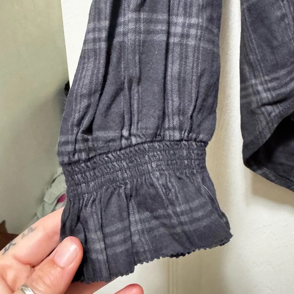 Faherty Navy Plaid Long Sleeve Top - Picture 4 of 10